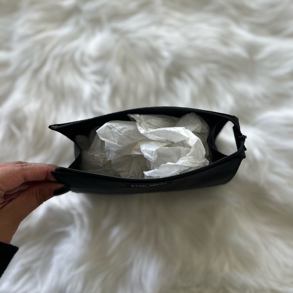 Kate spade ♠️ Nylon cosmetics pouch EUC color black - Picture 3 of 6